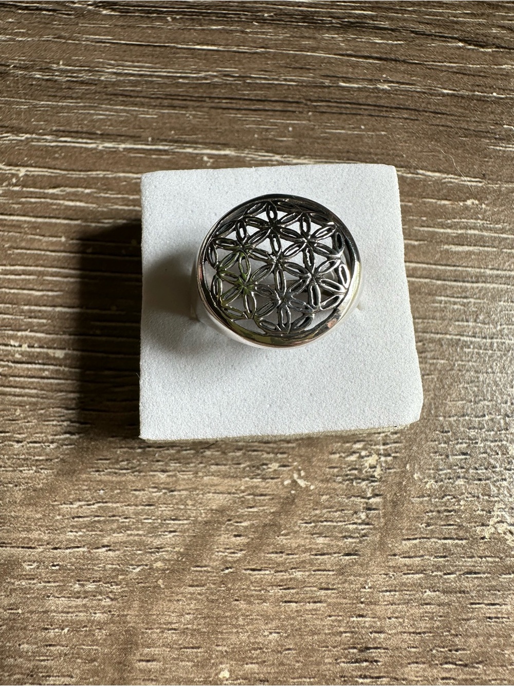 Silver Floral Cutout Round Statement Ring